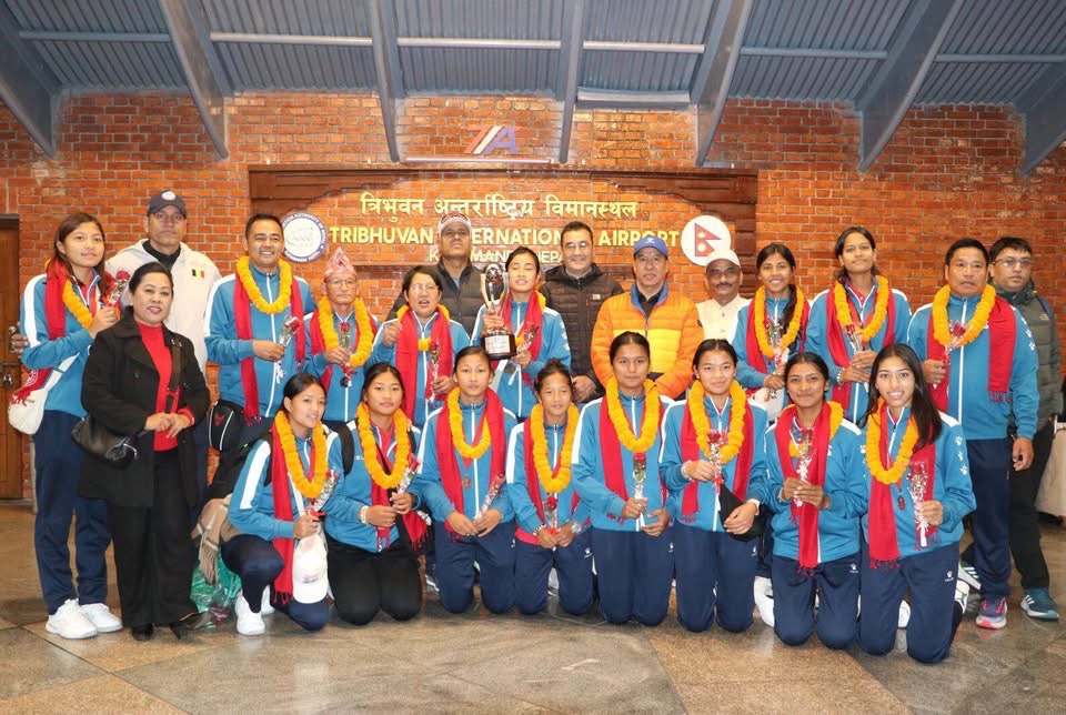रजत पदक विजेता नेपाली टोली स्वदेश फिर्ता