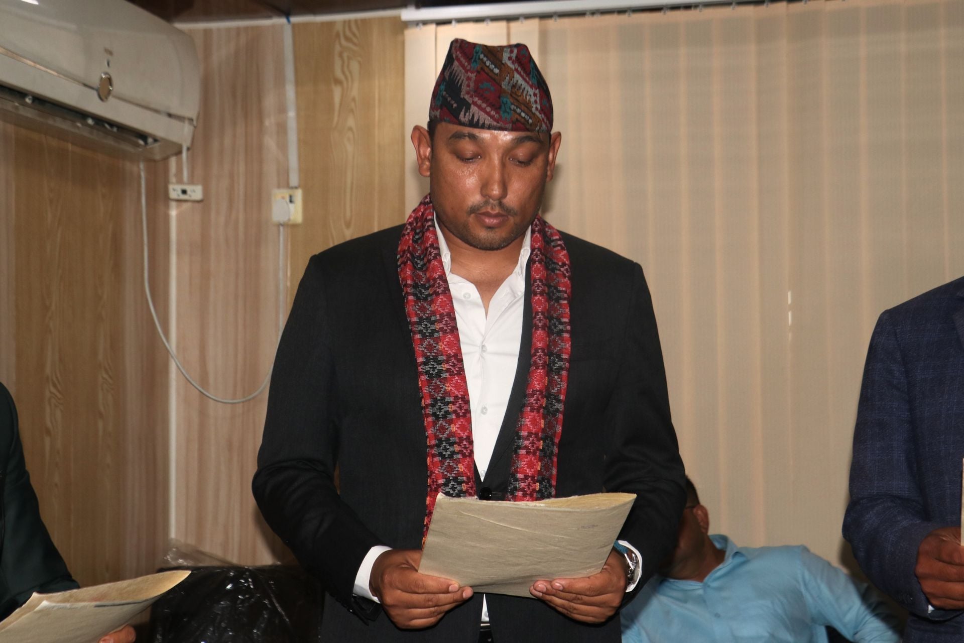 कर्णाली प्रदेश खेलकुद परिषद्का नवनियुक्त सदस्य–सचिव चन्दले लिए शपथ